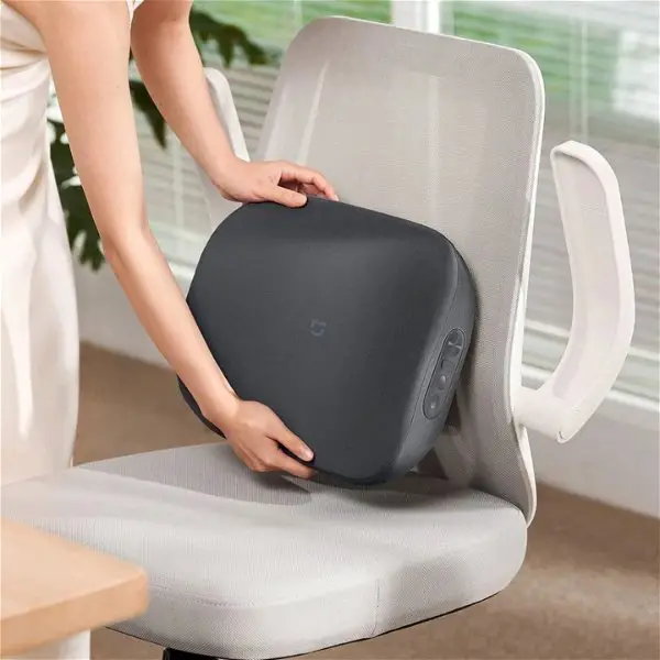 Xiaomi massage cushion that is controlled from your phone