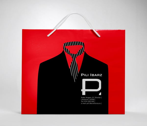 Design of a Pili Ibarz bag with a suit 