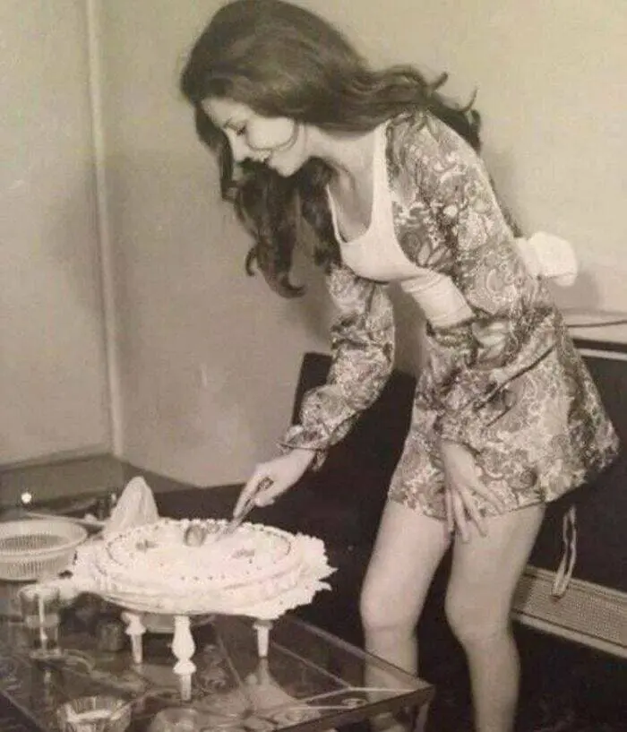 Woman celebrates her birthday in Iran