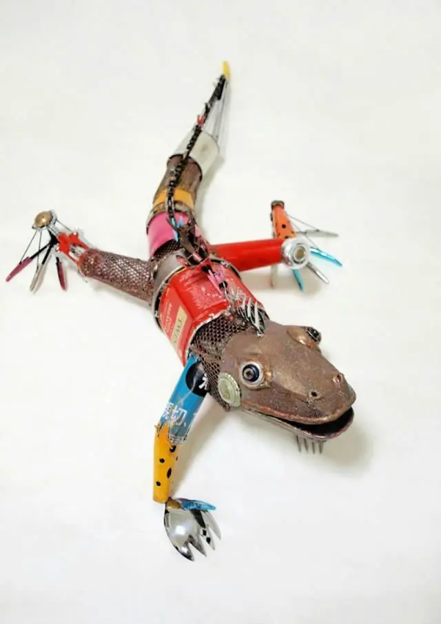 recycled animal sculptures Natsumi Tomita (7)