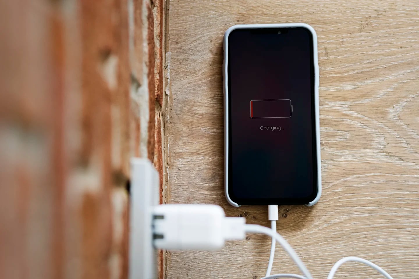 What Is The Best Way To Charge The Cell Phone And Prevent Battery Damage